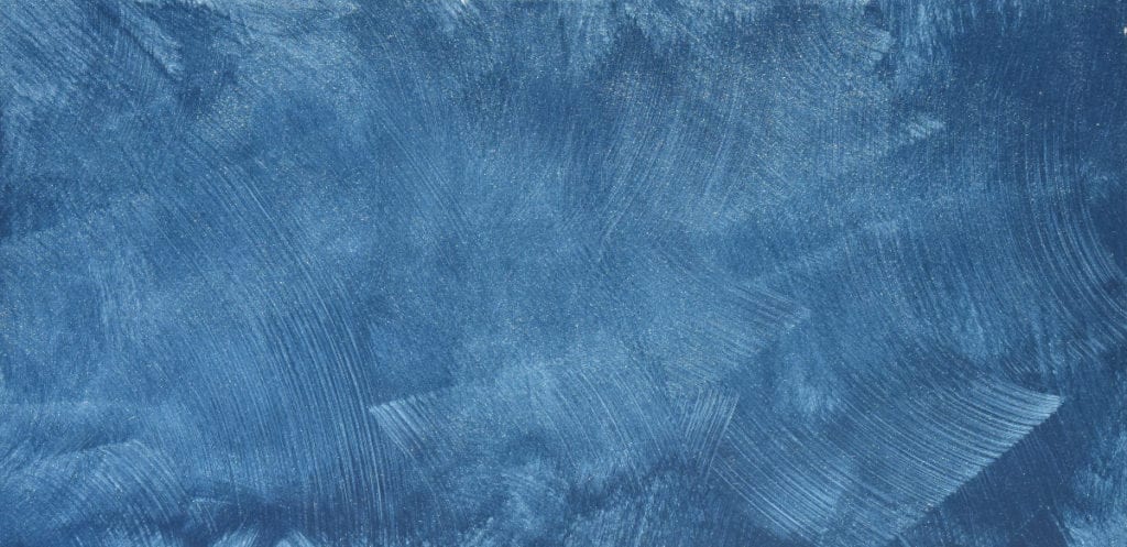 lasurtechnik - metallische pigmente auf weissputz - blau